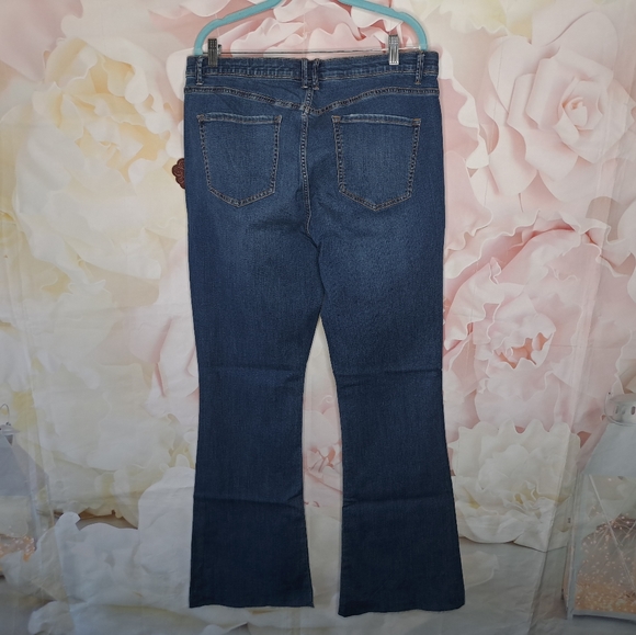 NWT Knox Rose Plus SiE High Rise Distressed Bootcut Jeans Dark Wash - Picture 3 of 16